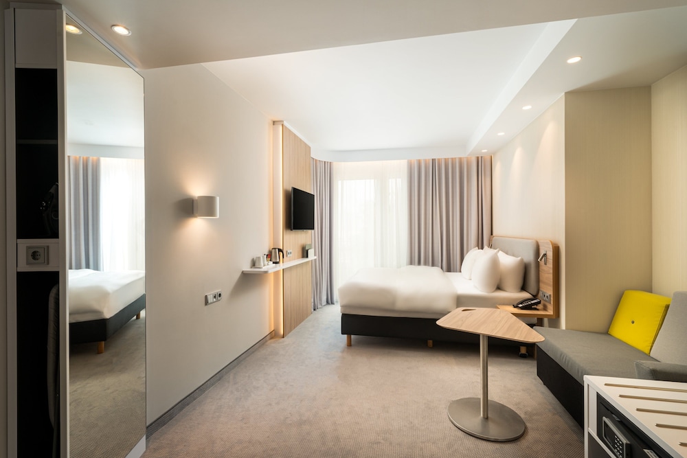 Holiday Inn Express Rosenheim 37/63