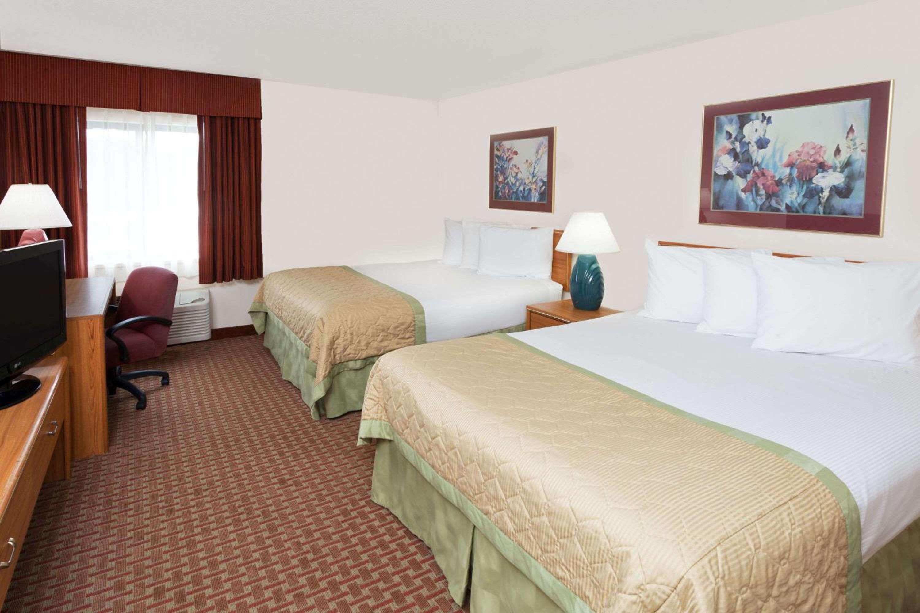Baymont by Wyndham St. Joseph/Stevensville 14/39