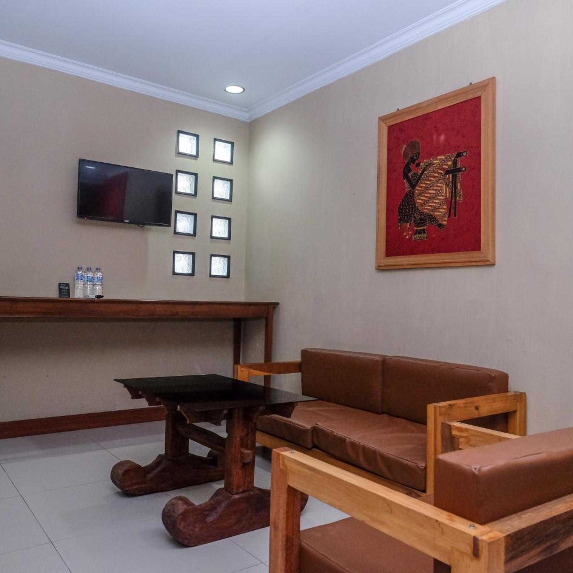 OYO 3778 Hotel Wisnugraha Syariah 38/50