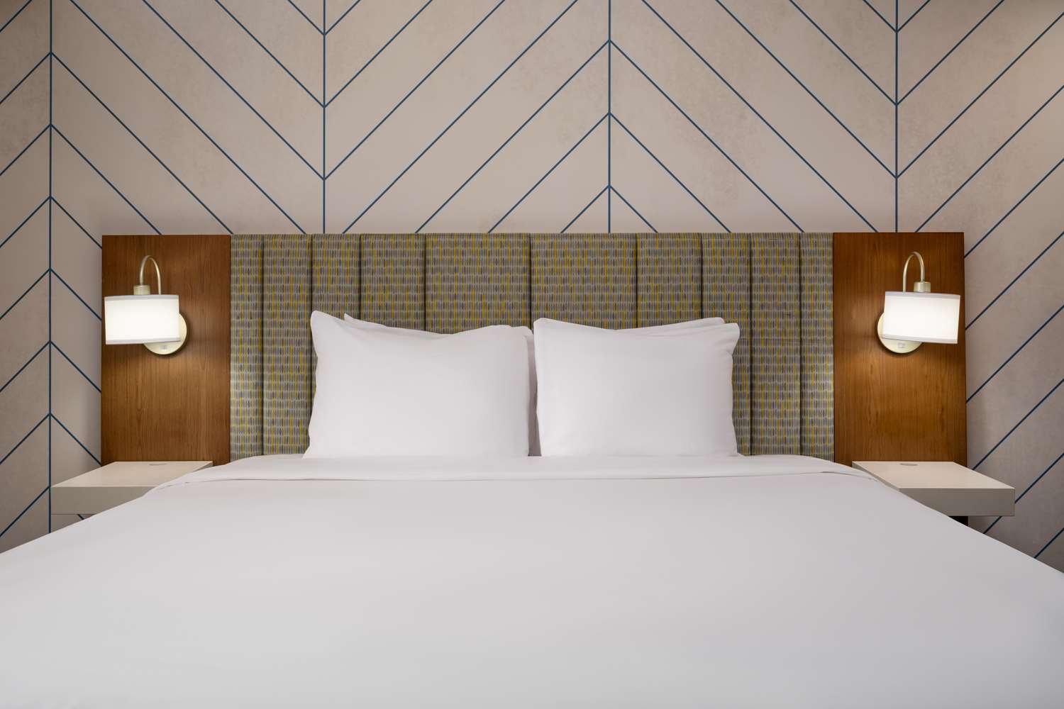 Hampton Inn by Hilton Long Island City New York 8/14