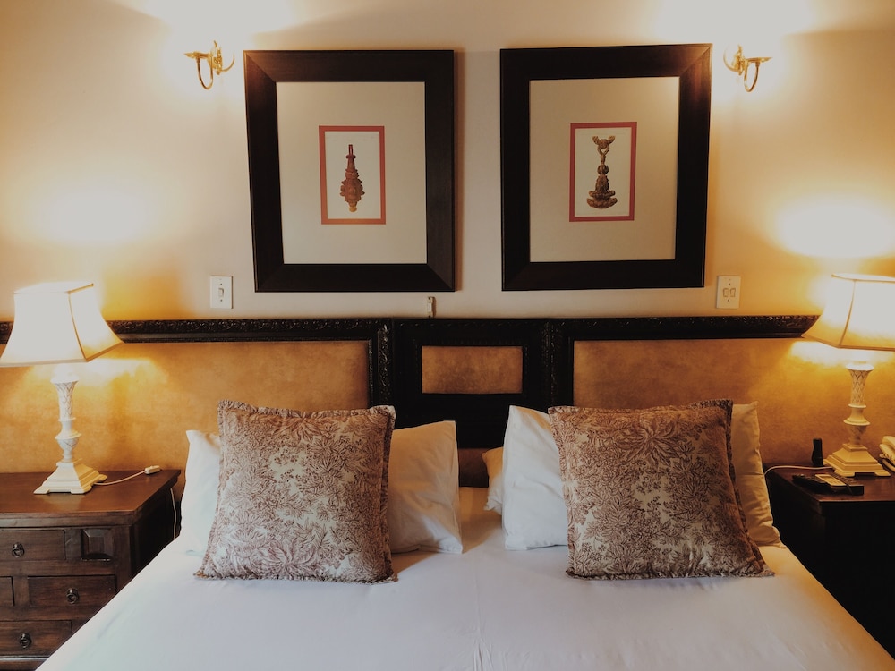 Coral Tree Inn 18/43