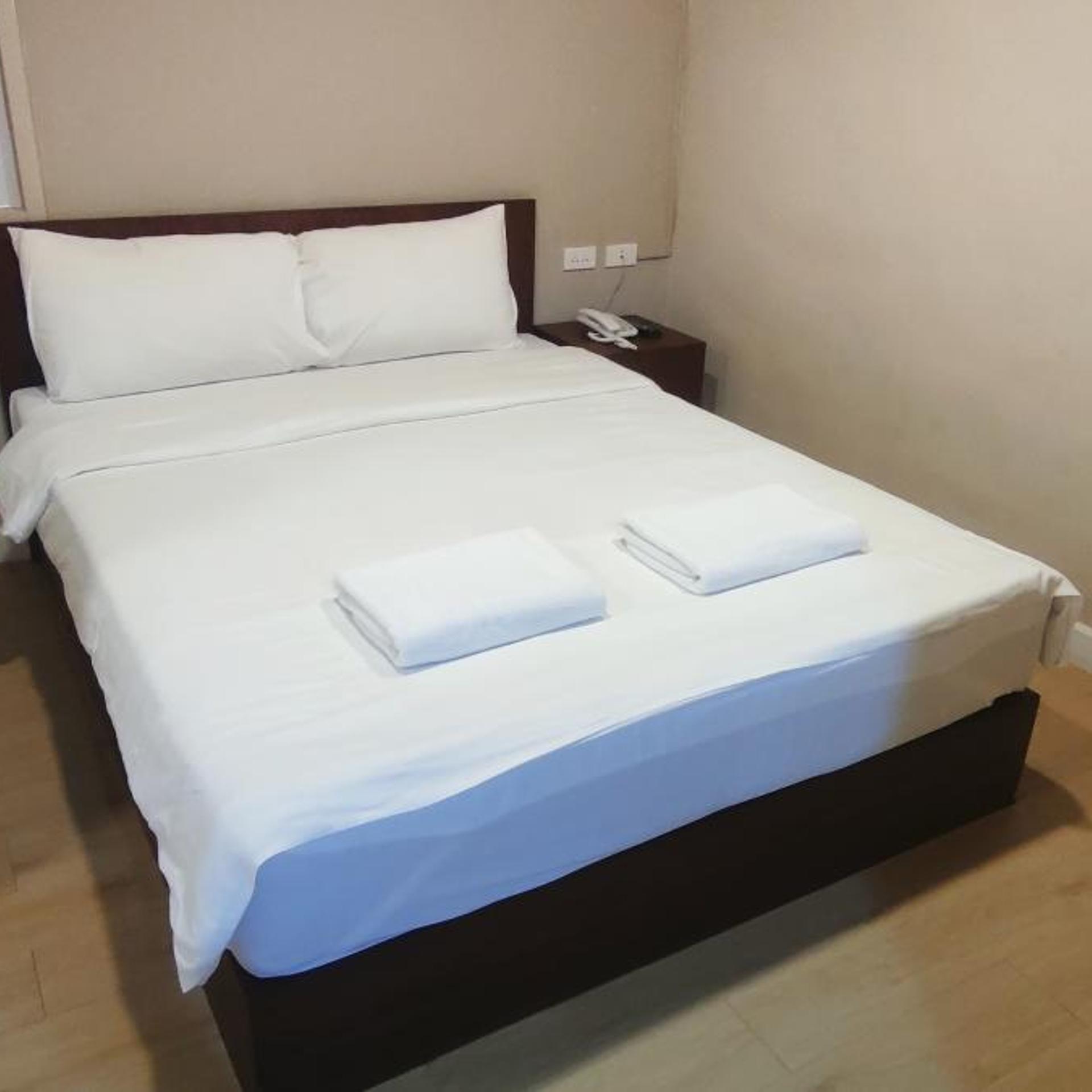 Standard, Double Bed, No Window
