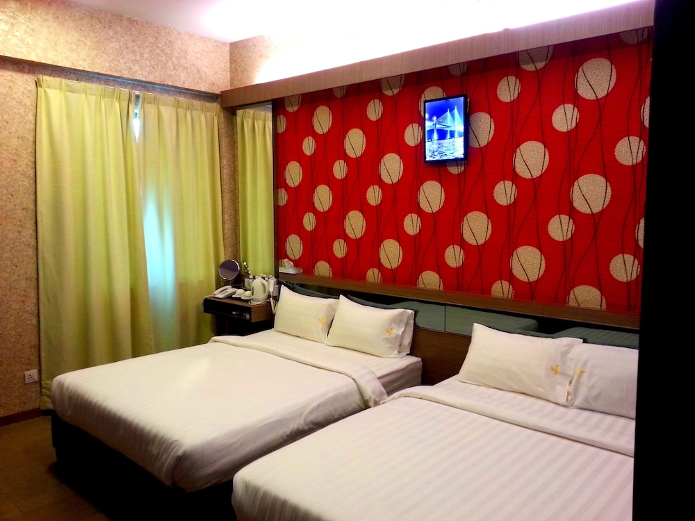 Hotel Golden View Nilai 2/25