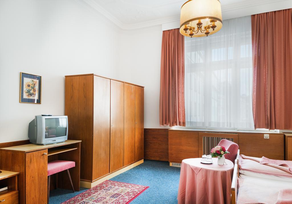 Pension Neuer Markt 10/66
