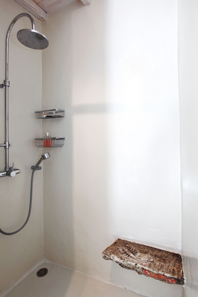 Tinos E Houses 50/50