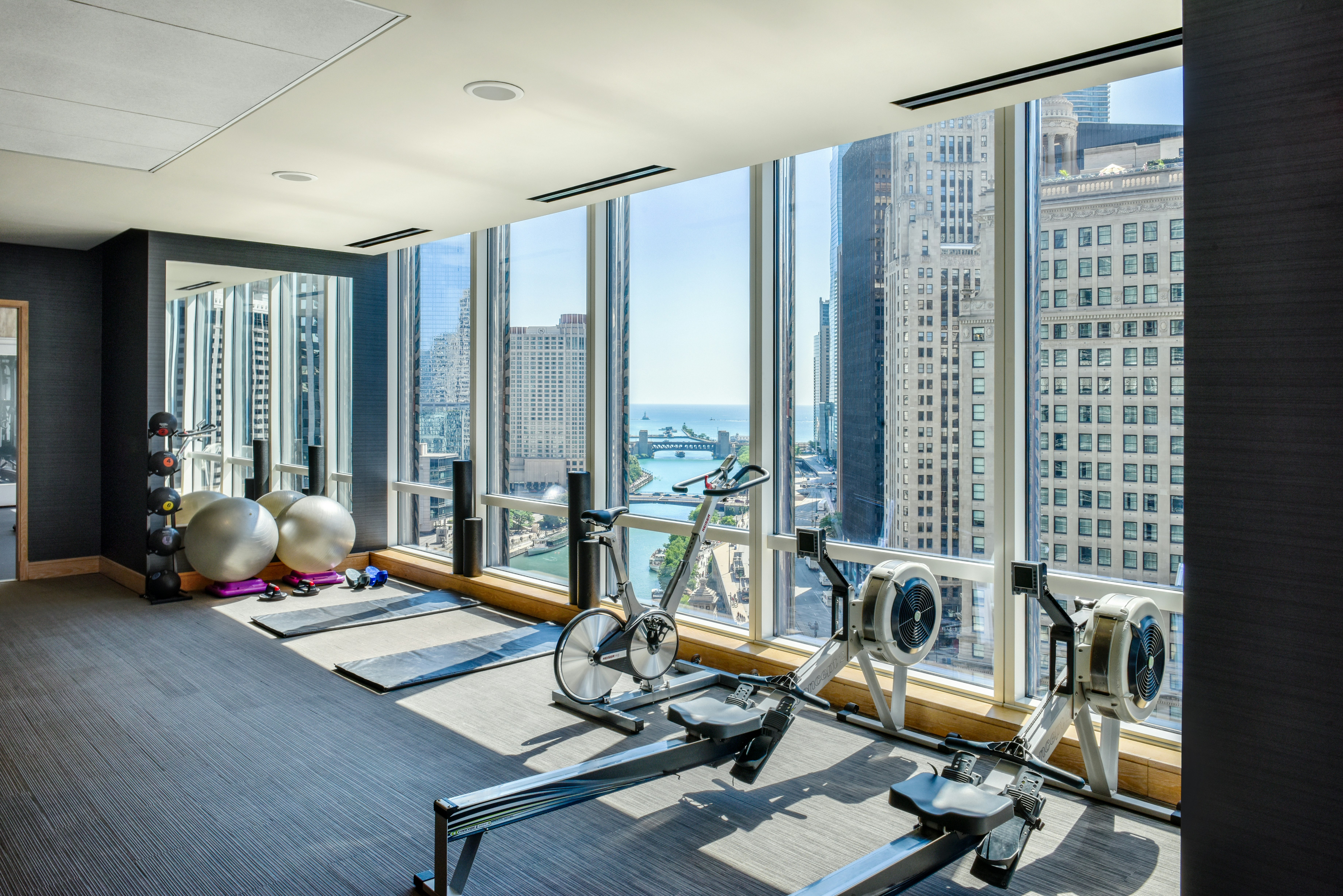 Trump International Hotel & Tower Chicago 49/84