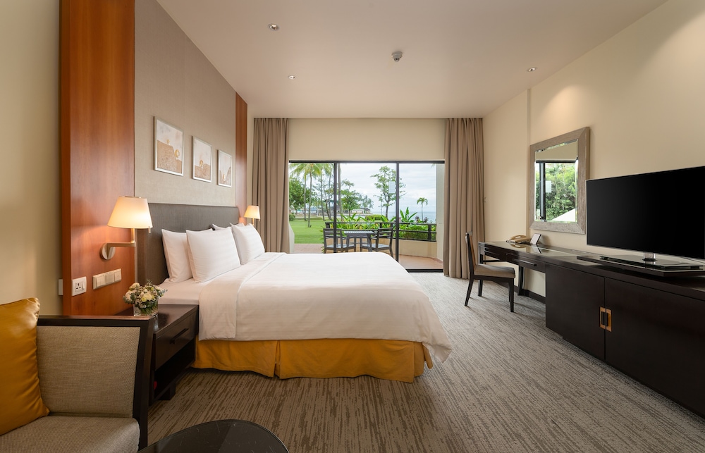 KINABALU, KING BED, SEA VIEW, TERRACE