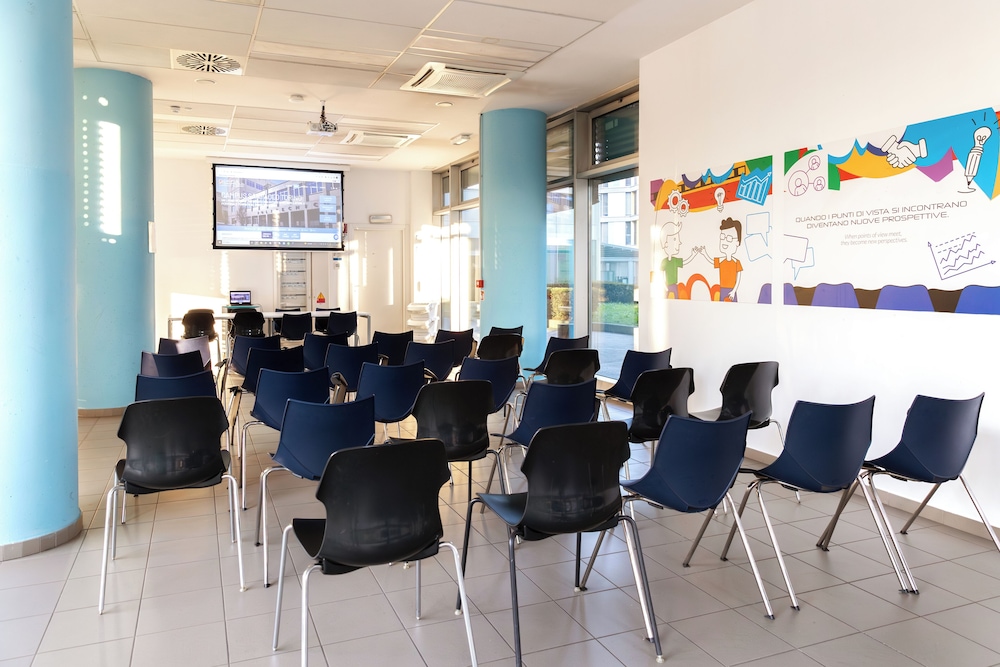 Campus Sanpaolo Hotel 38/44