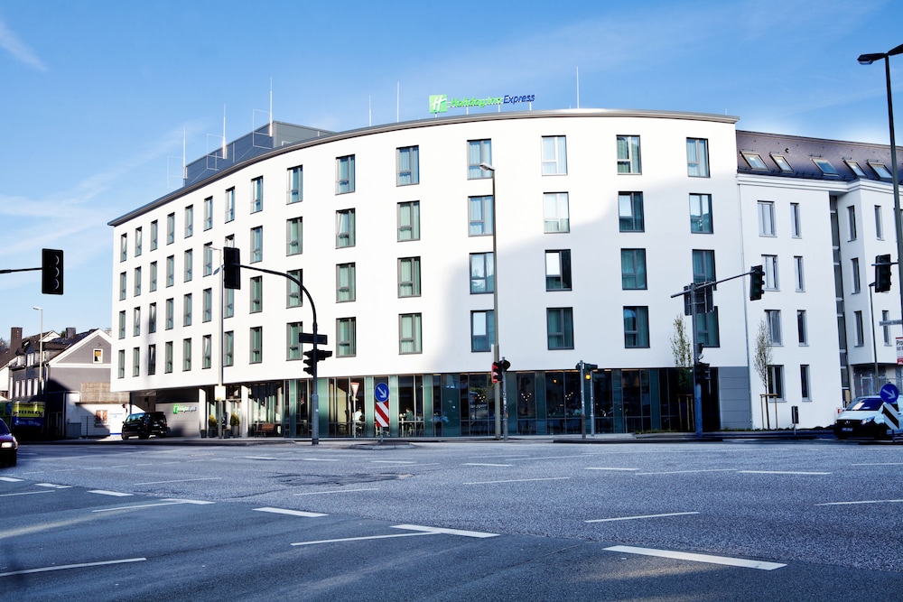HOLIDAY INN EXPRESS SIEGEN 1/79