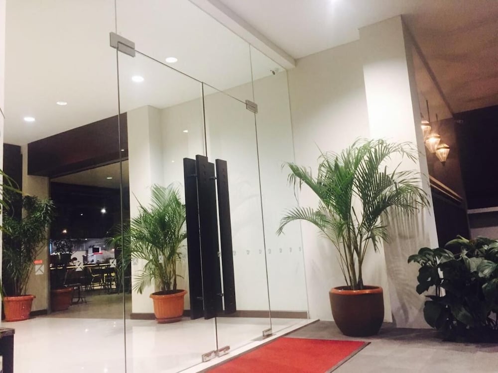 Kytos Hotel 7/45