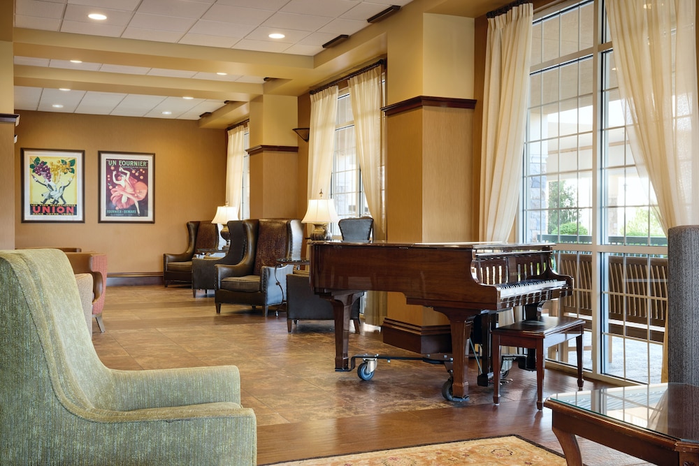 Chateau On the Lake Resort Spa And Convention Centre 41/66
