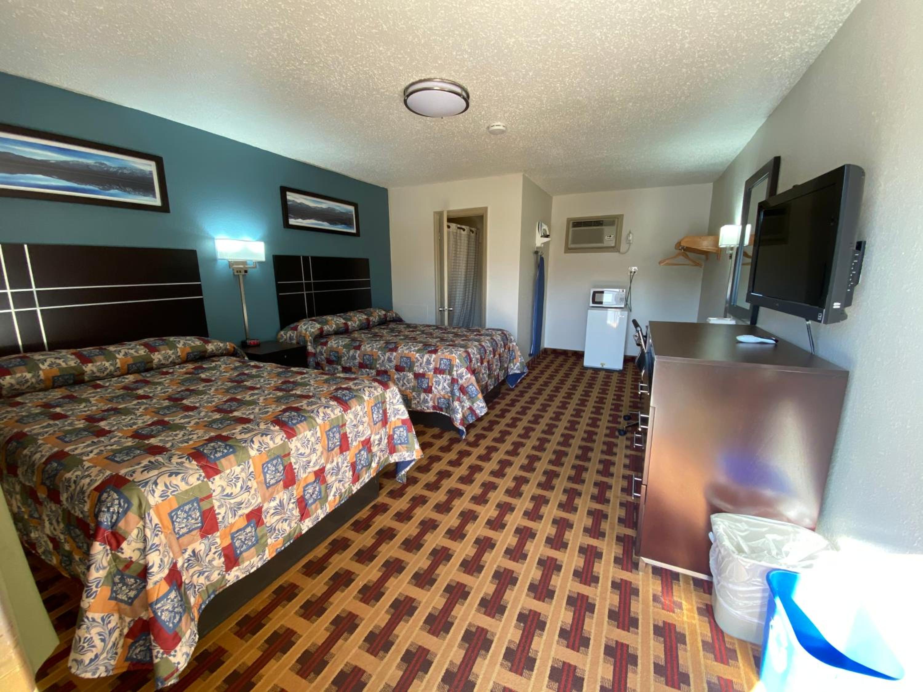 Lodge Inn 25/61