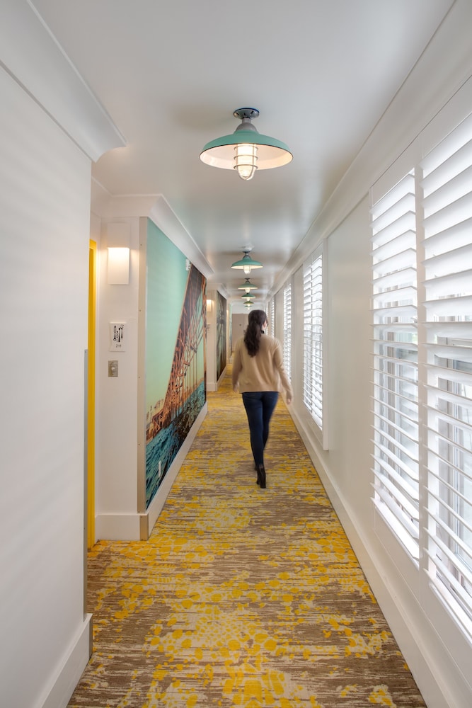 Ocean Park Inn 30/55