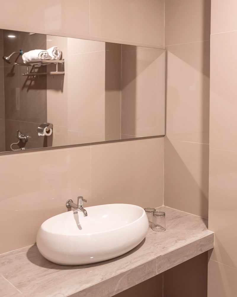 CLASS Premium Guest House 32/35