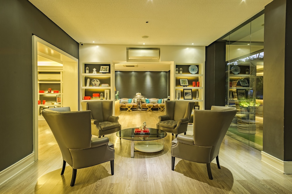 Azumi Boutique Hotel 59/73