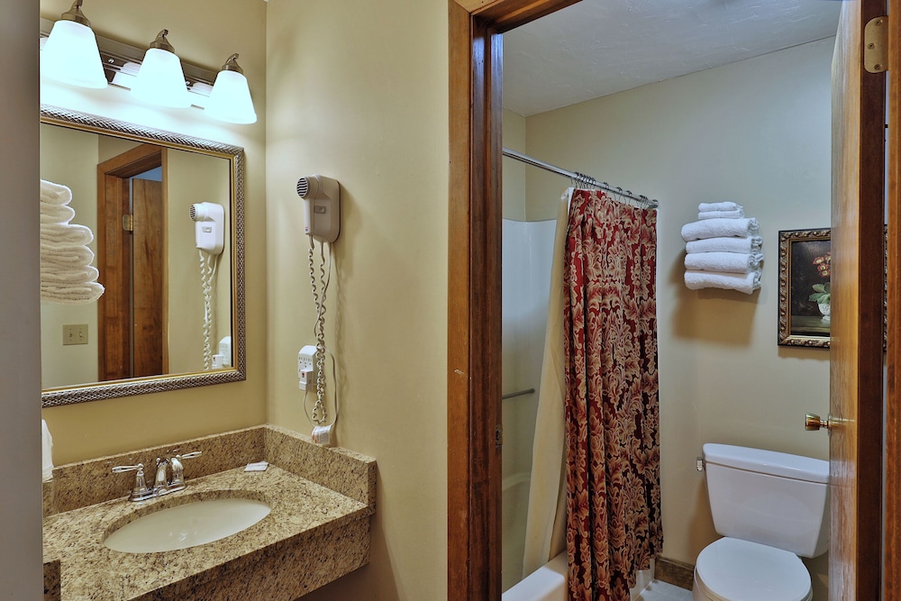 Greenbrier Inn Killington 48/50