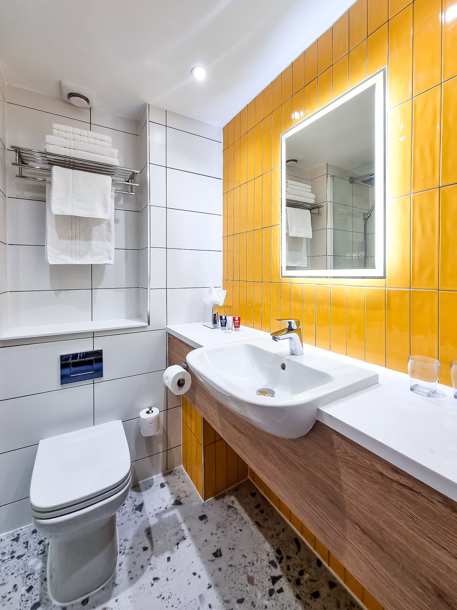 غرفة سوبيريور بسرير مزدوج، Cedar Court Hotel Huddersfield 4/4