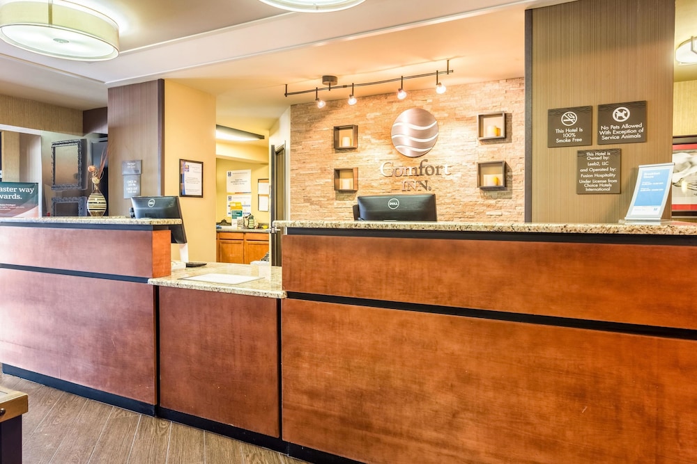 Comfort Inn Tupelo Central 10/38