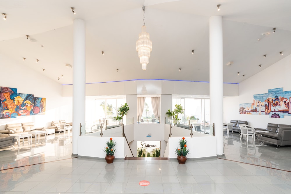 Adelais Bay Hotel 32/50