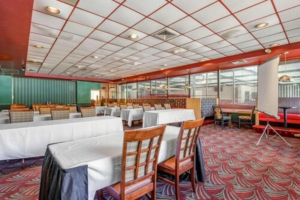 Inn at Lebanon 42/58