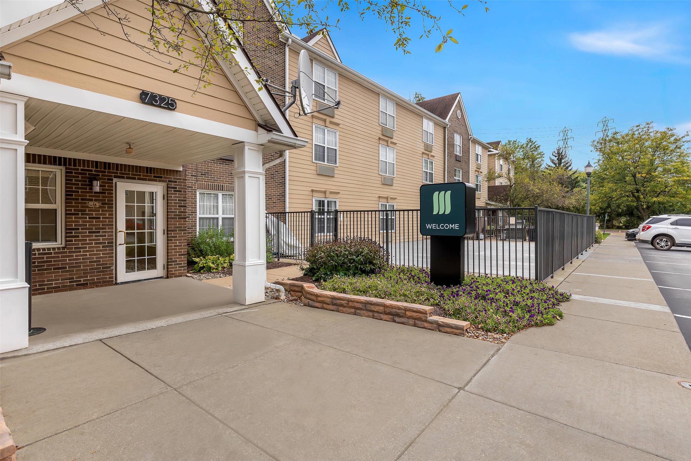 MainStay Suites Middleburg Heights Cleveland Airport 37/42