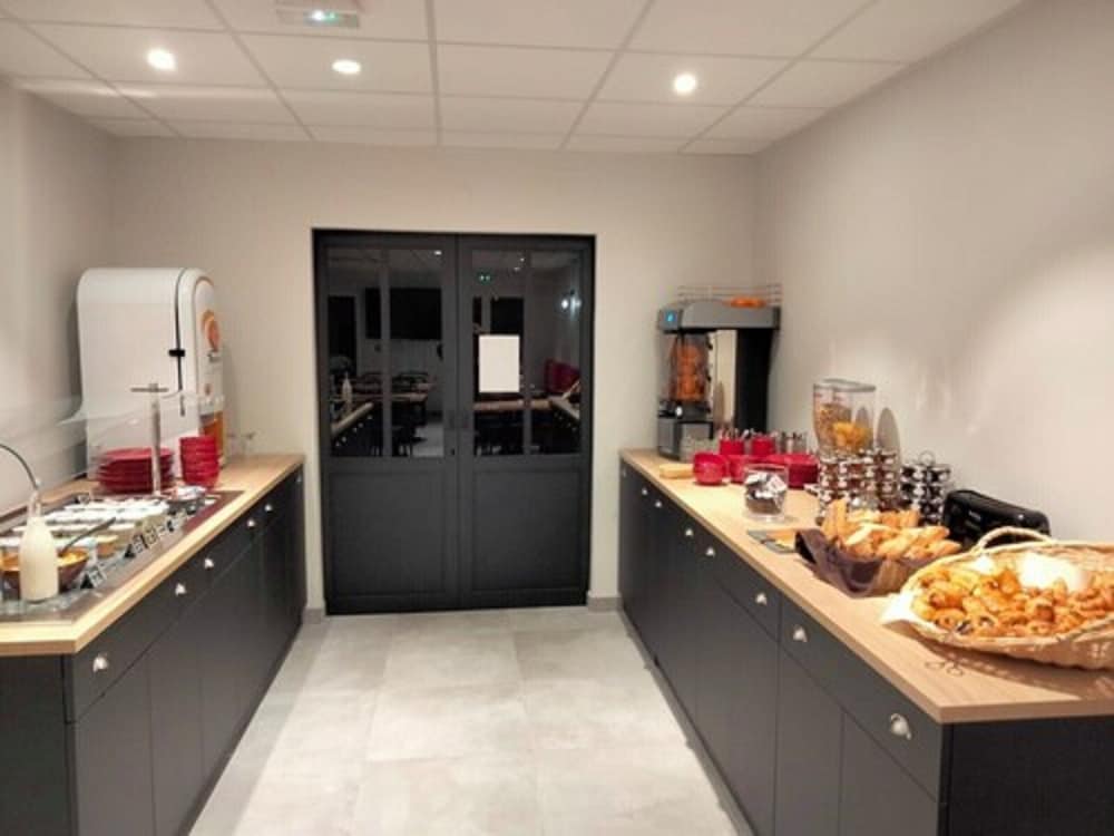 Logis Hotel Angers Sud Rest Henriett 5/30