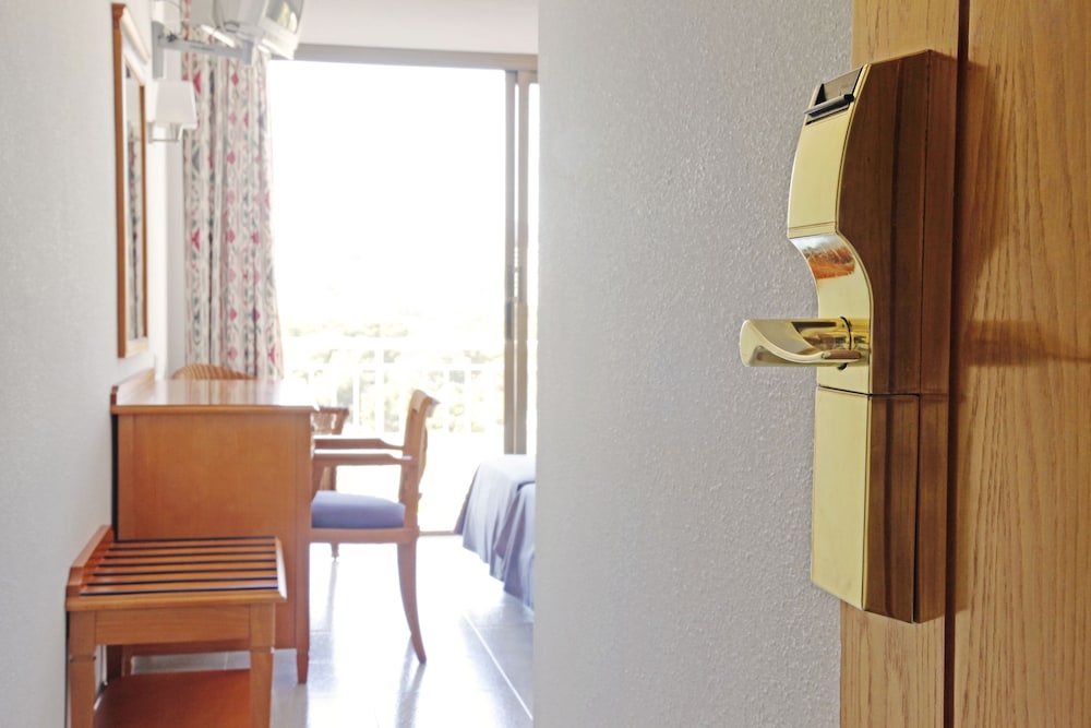 Casablanca Hotel 43/46