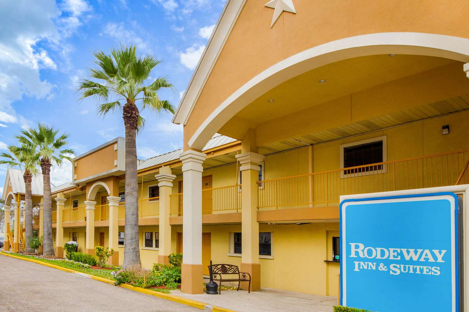 Rodeway Inn & Suites Houston near Medical Center photo4