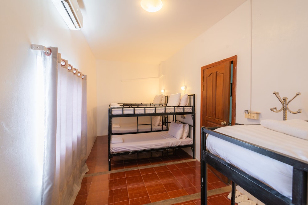 Five Rose Siem Reap Hostel 5/30