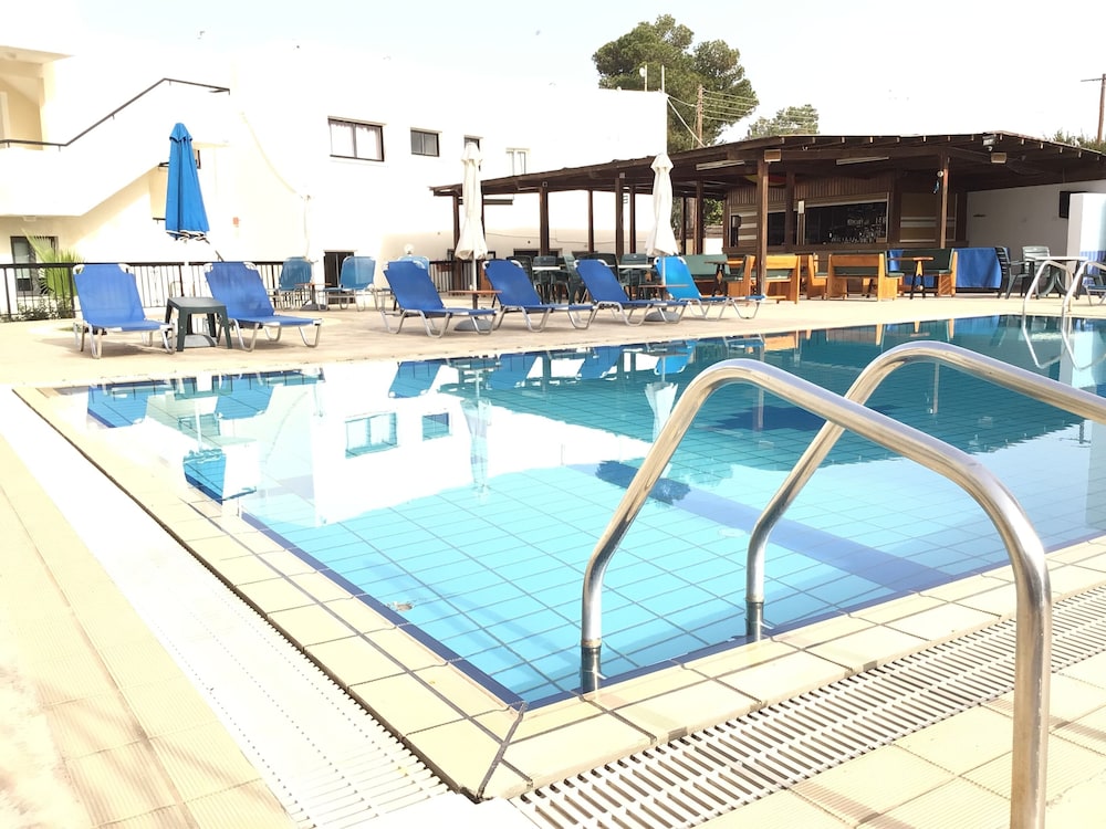 Florea Hotel Apts 25/49