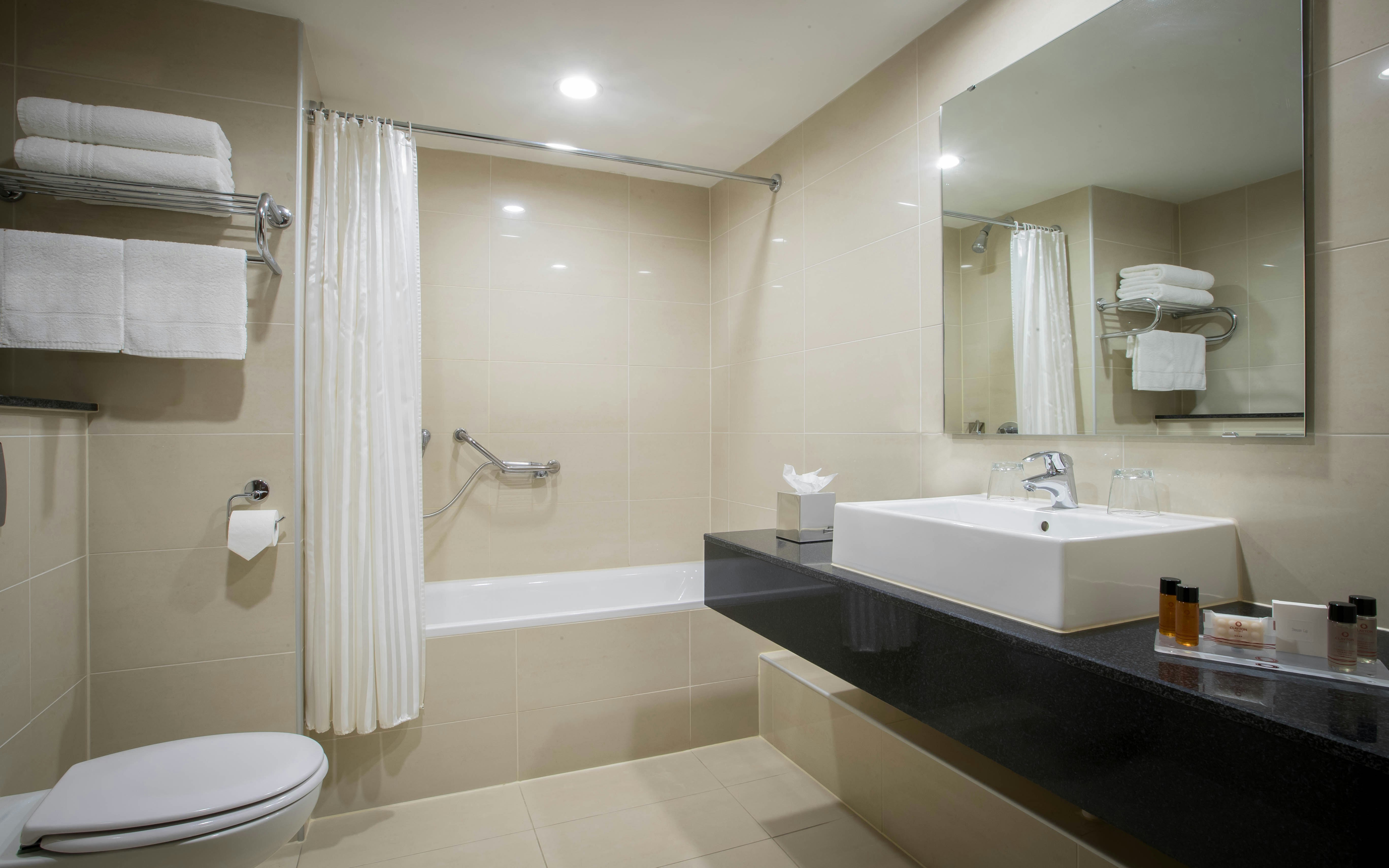 Clayton Hotel Manchester Airport 59/60