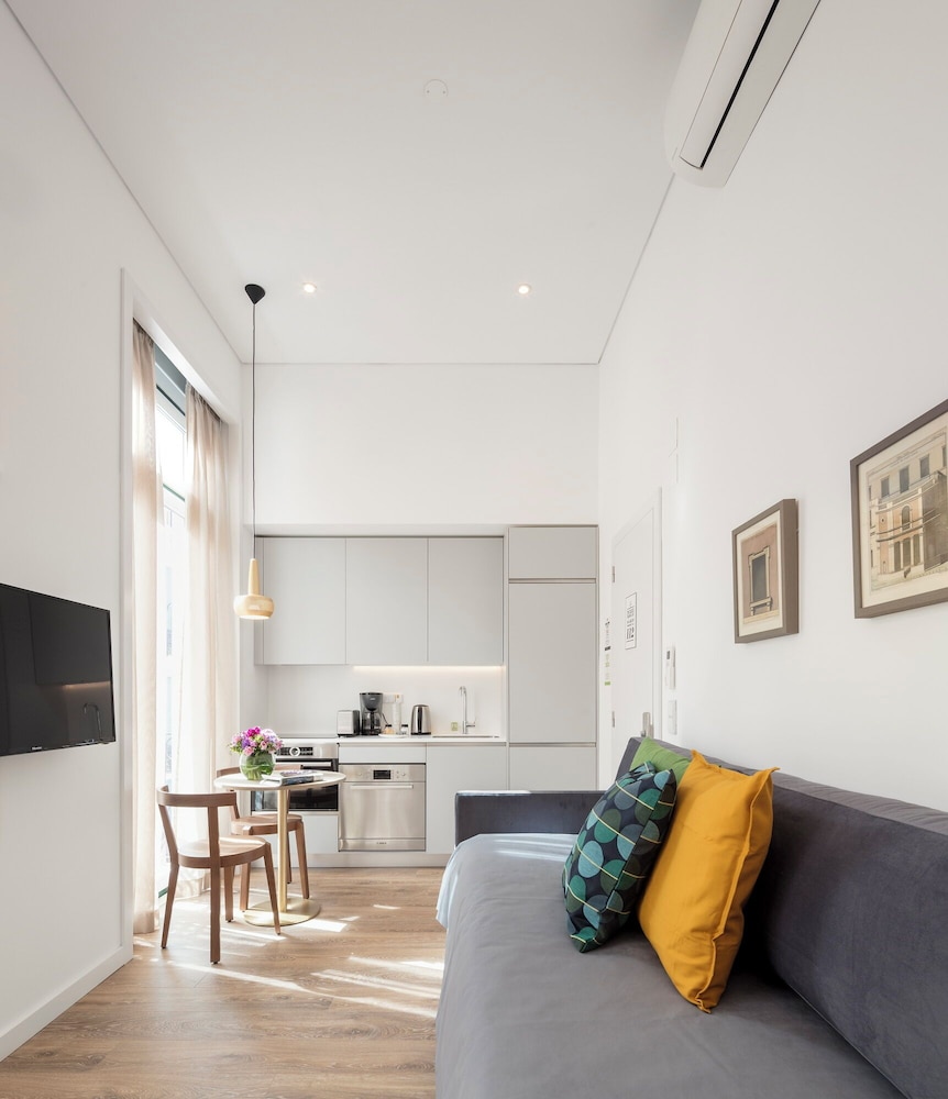 Lisbon Serviced Apartments - Chiado Emenda 62/70