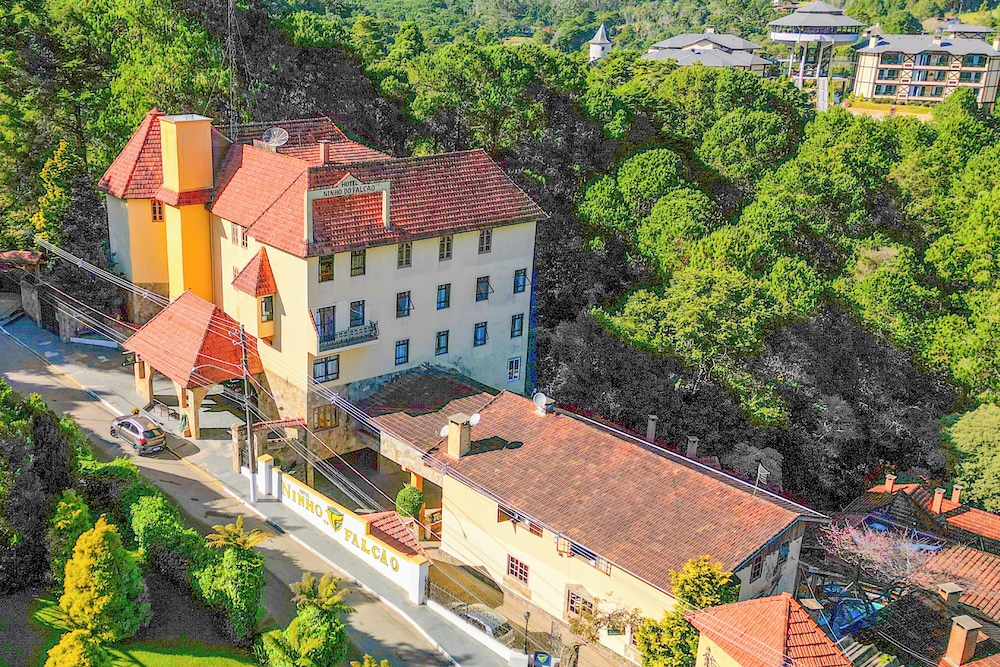 Hotel Ninho do Falcao 3/50