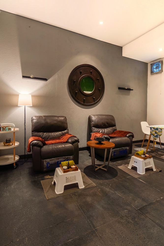 Kamaniiya Petitenget Seminyak 24/50