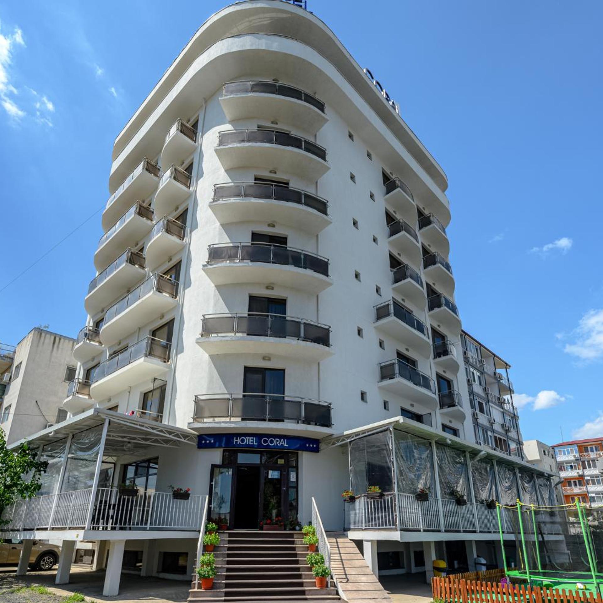 Hotel Coral 1/49