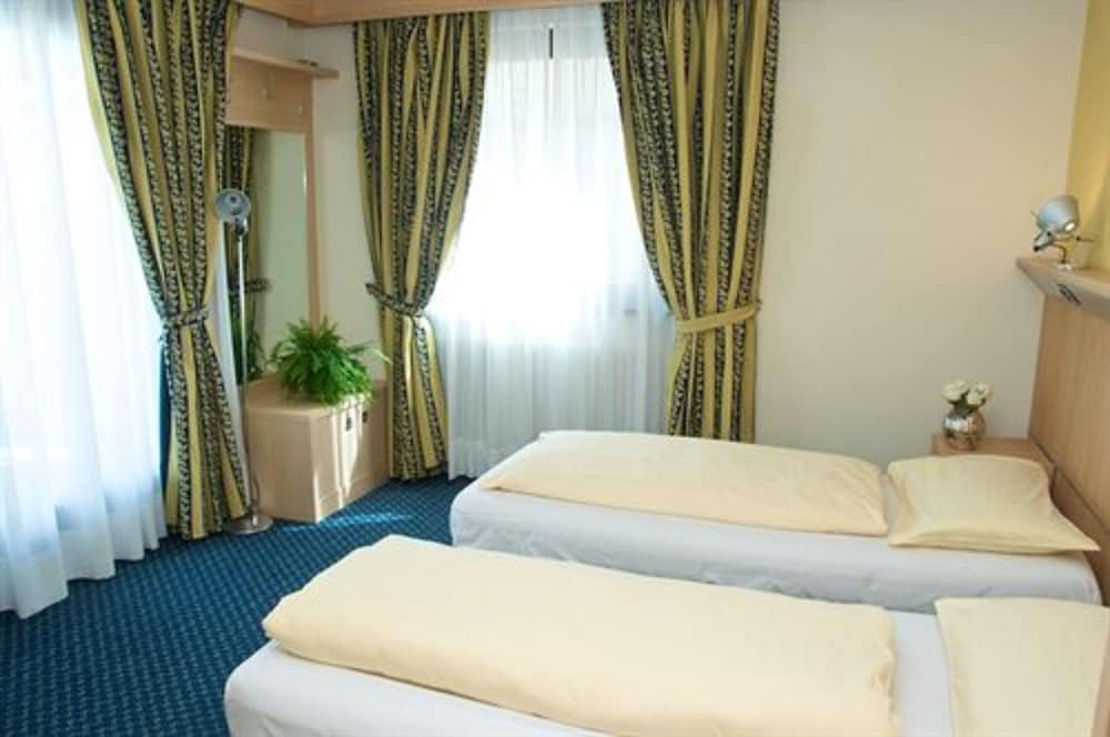 Charme Hotel Alexander 2/29