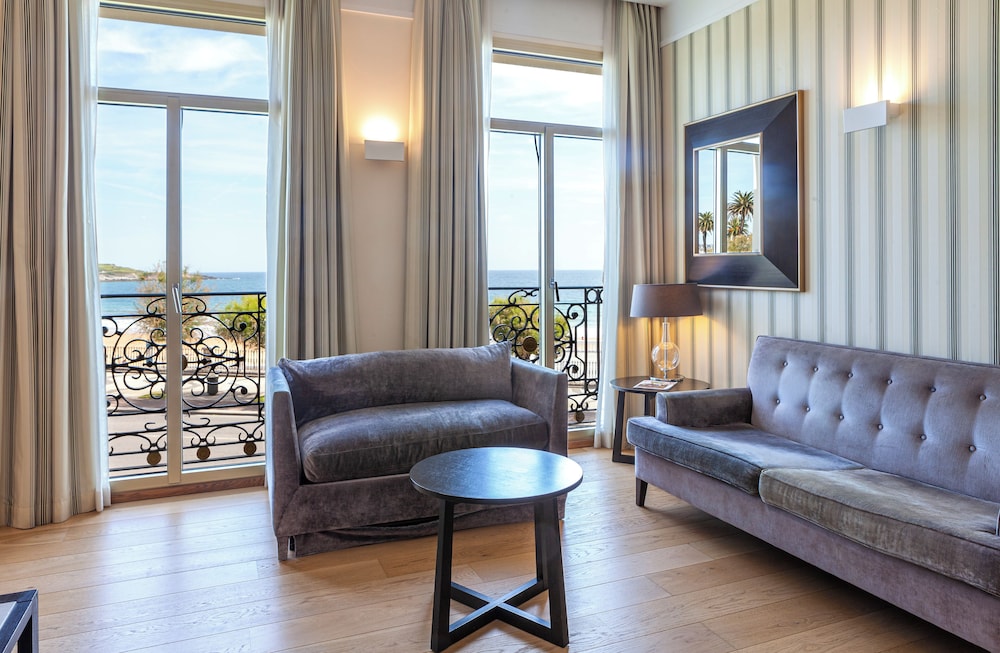 Gran Hotel Sardinero 43/73