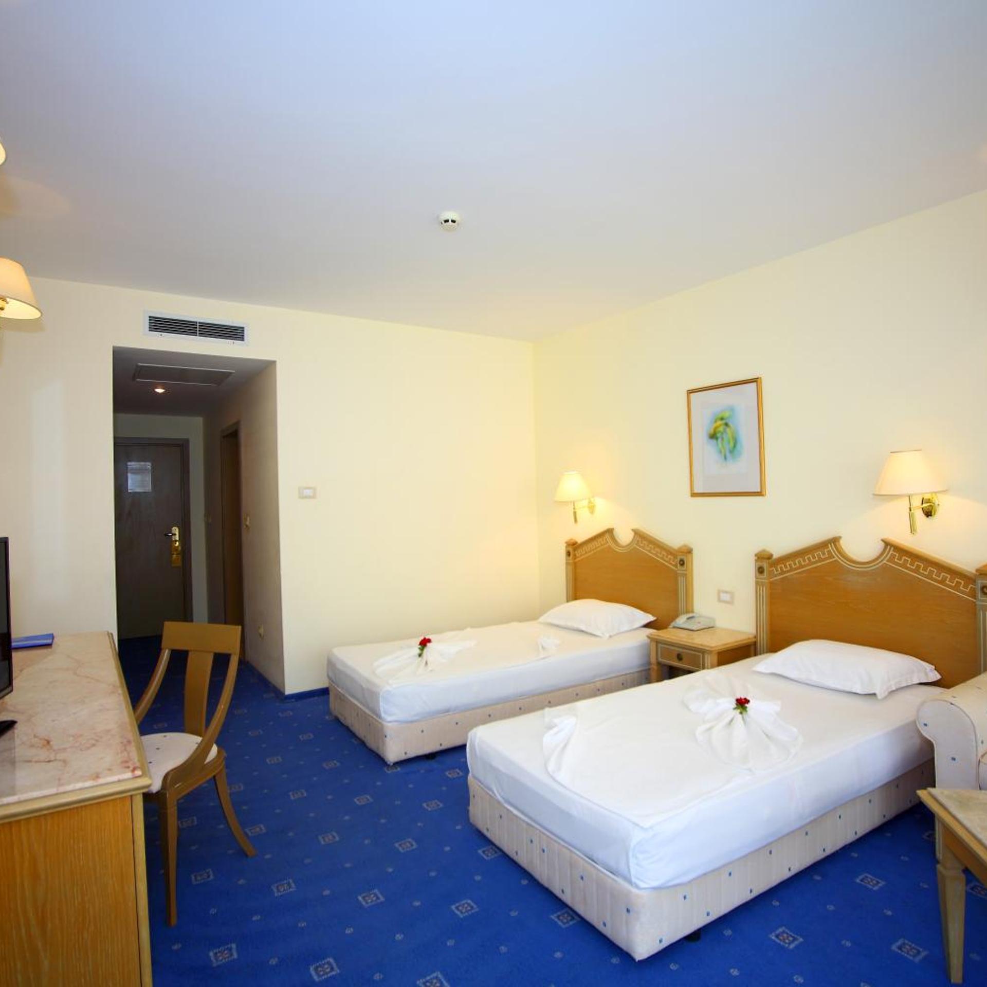 Marina Royal Palace 46/96