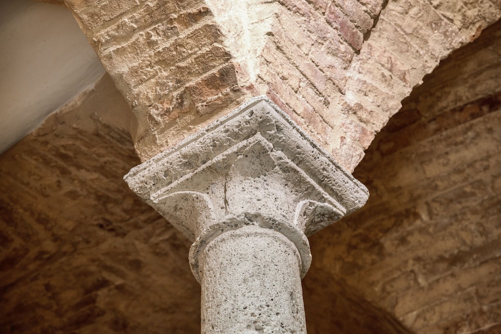 Palazzo Dei Mercanti 24/50