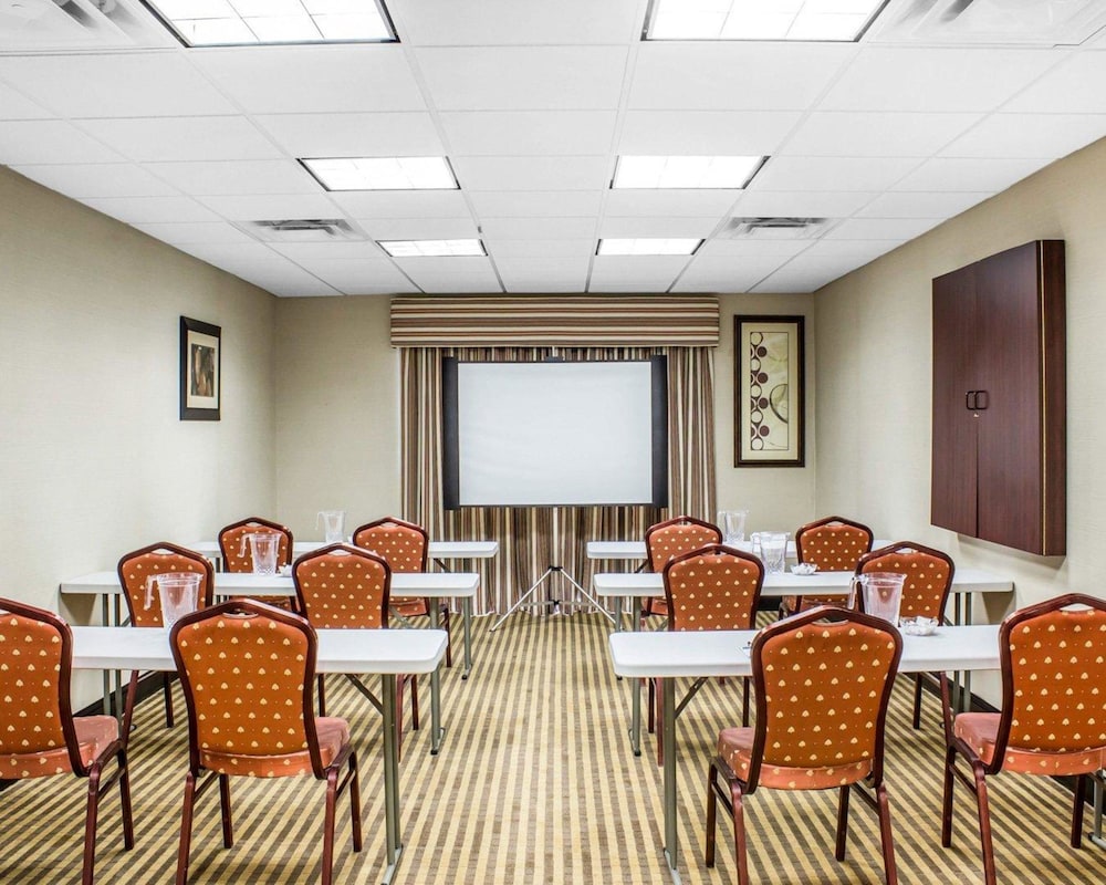 Comfort Suites Wilson I-95 24/30