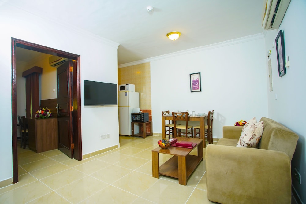 La Villa Inn Hotel Apartments 26/36