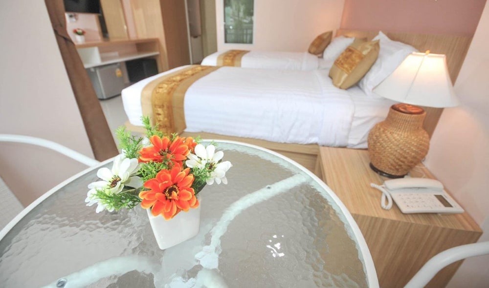 Sukkhamas Pirom Hotel 27/40