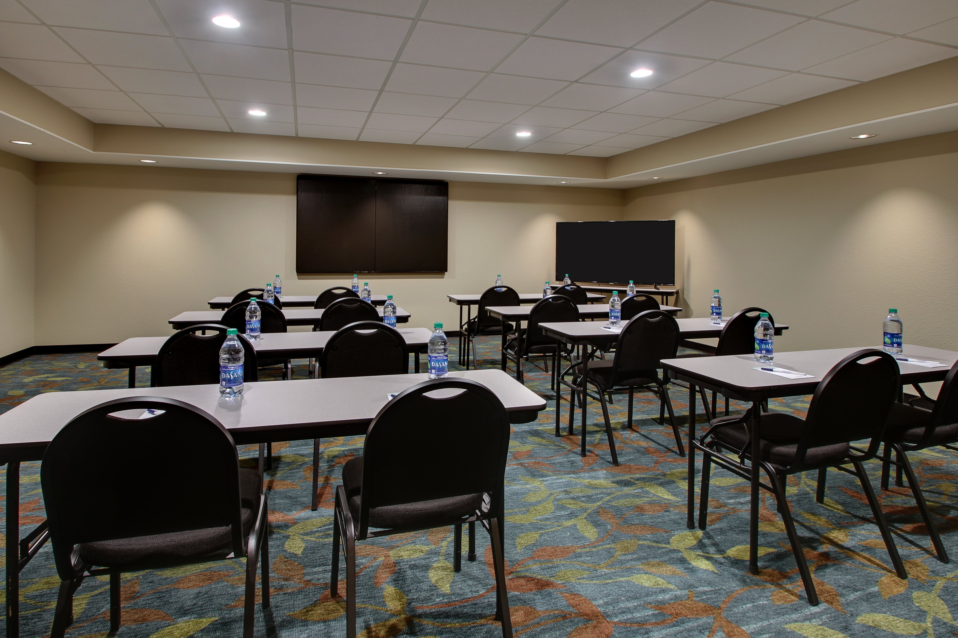 Candlewood Suites Wichita East An Ihg Hotel 13/16