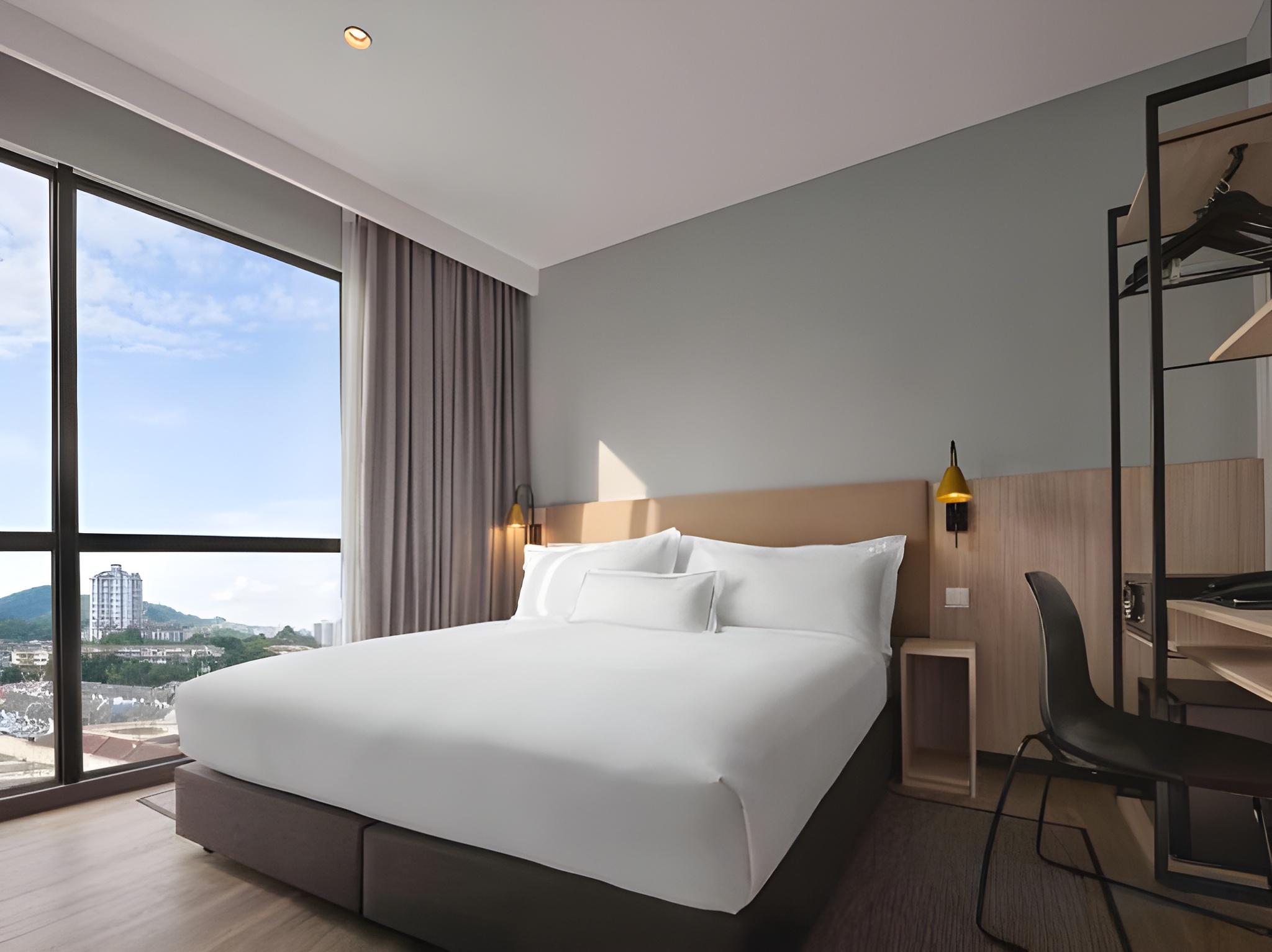 Prime, Deluxe, King Bed