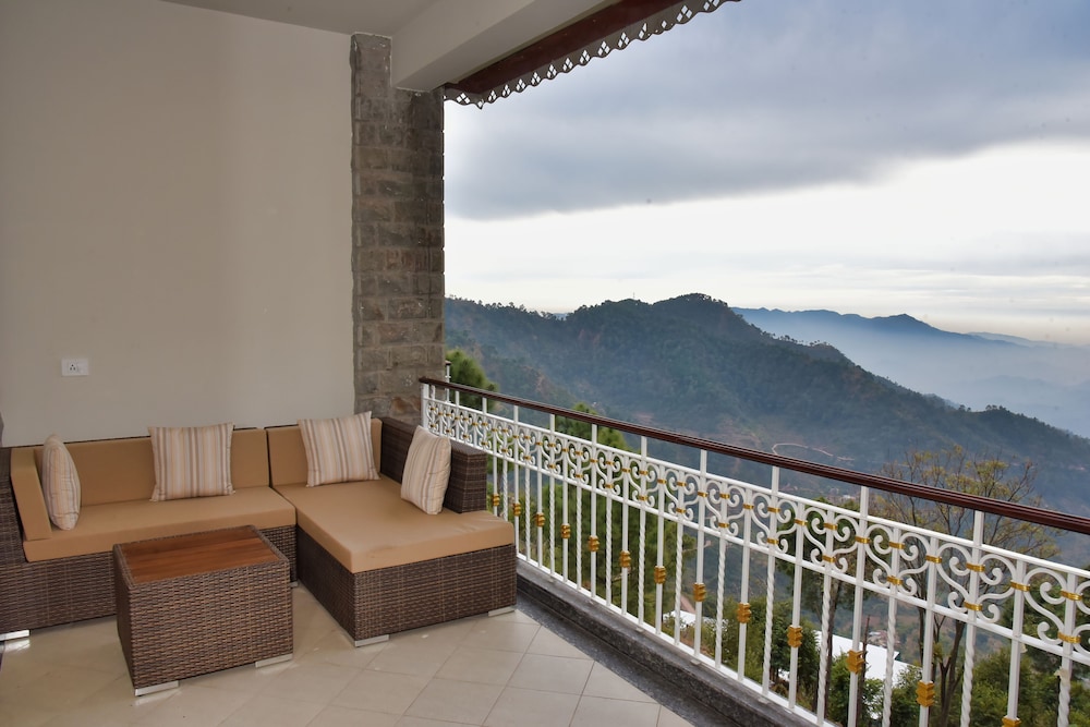 Fortune Select Forest Hill Kasauli 15/30