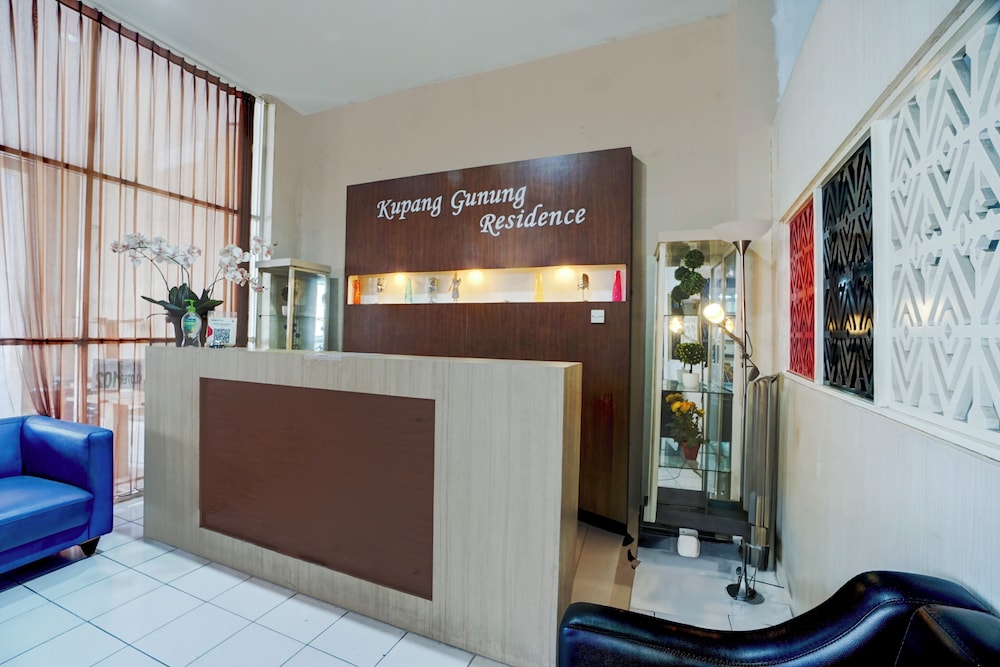 Hotel O Surabaya near Surabaya Town Square formerly Kupang Gunung Residence 14/60