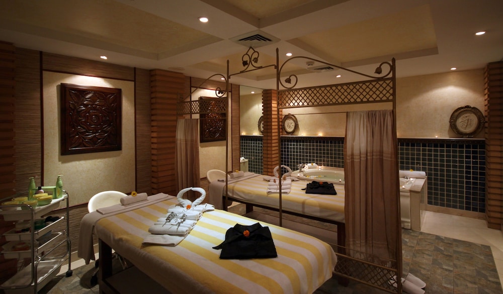 RADISSON JAIPUR CITY CENTER 30/68