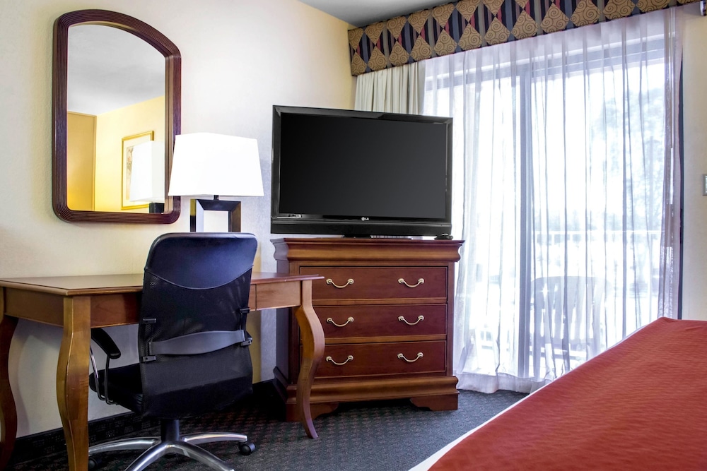 Quality Inn Wickenburg, AZ 34/38