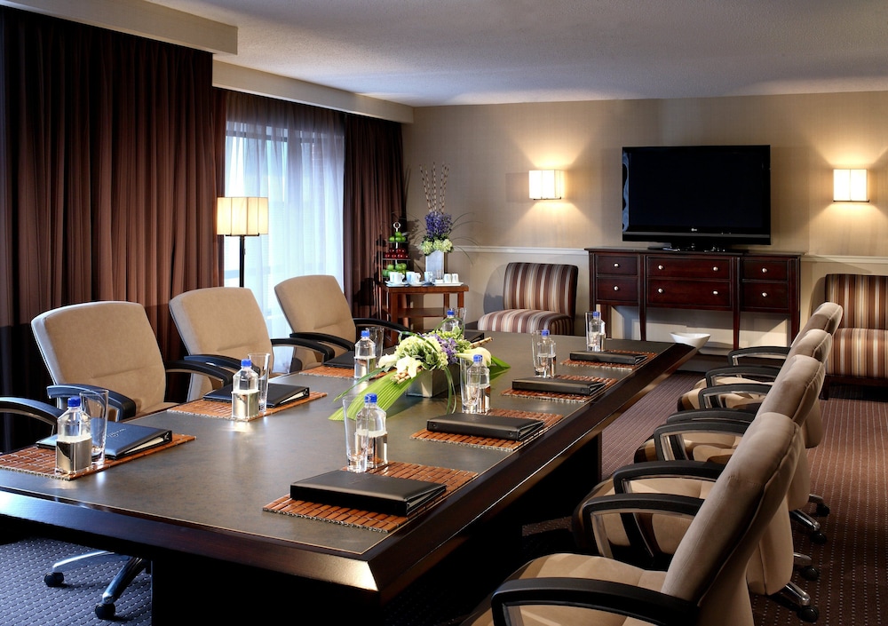Prince George Hotel 47/51