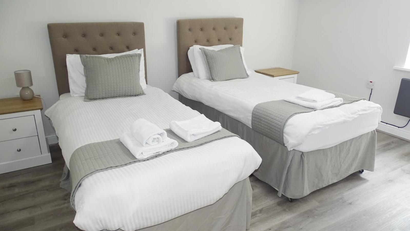 3 BEDROOMS, APARTMENT